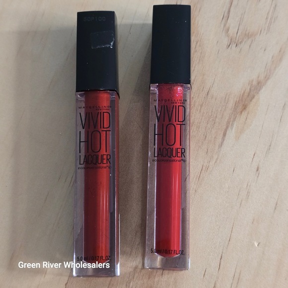 Maybelline Vivid Hot Lacquer Lip Gloss Color Sensational Classic 72 Red - Picture 1 of 5